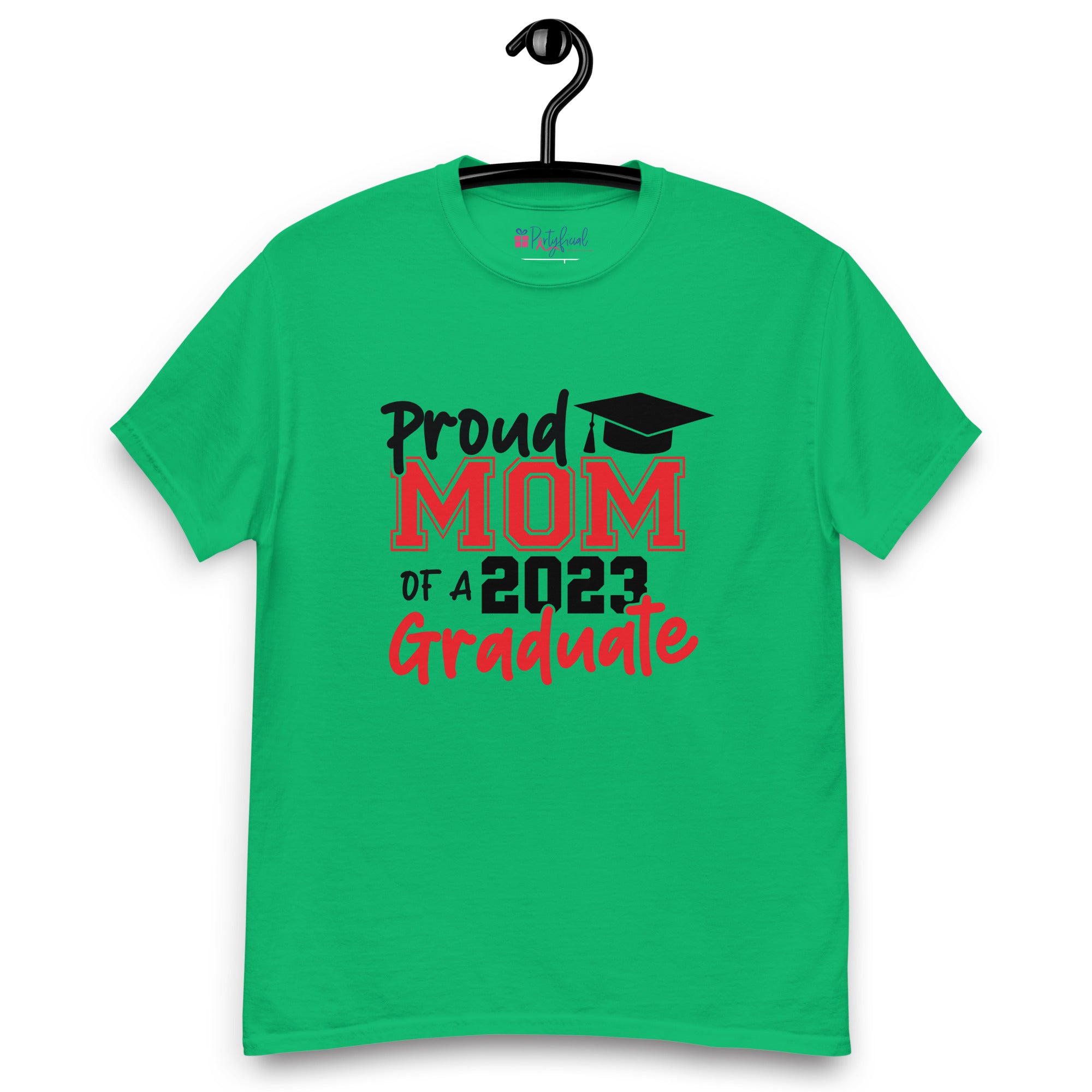 Proud Mom of a 2023 Graduate tee